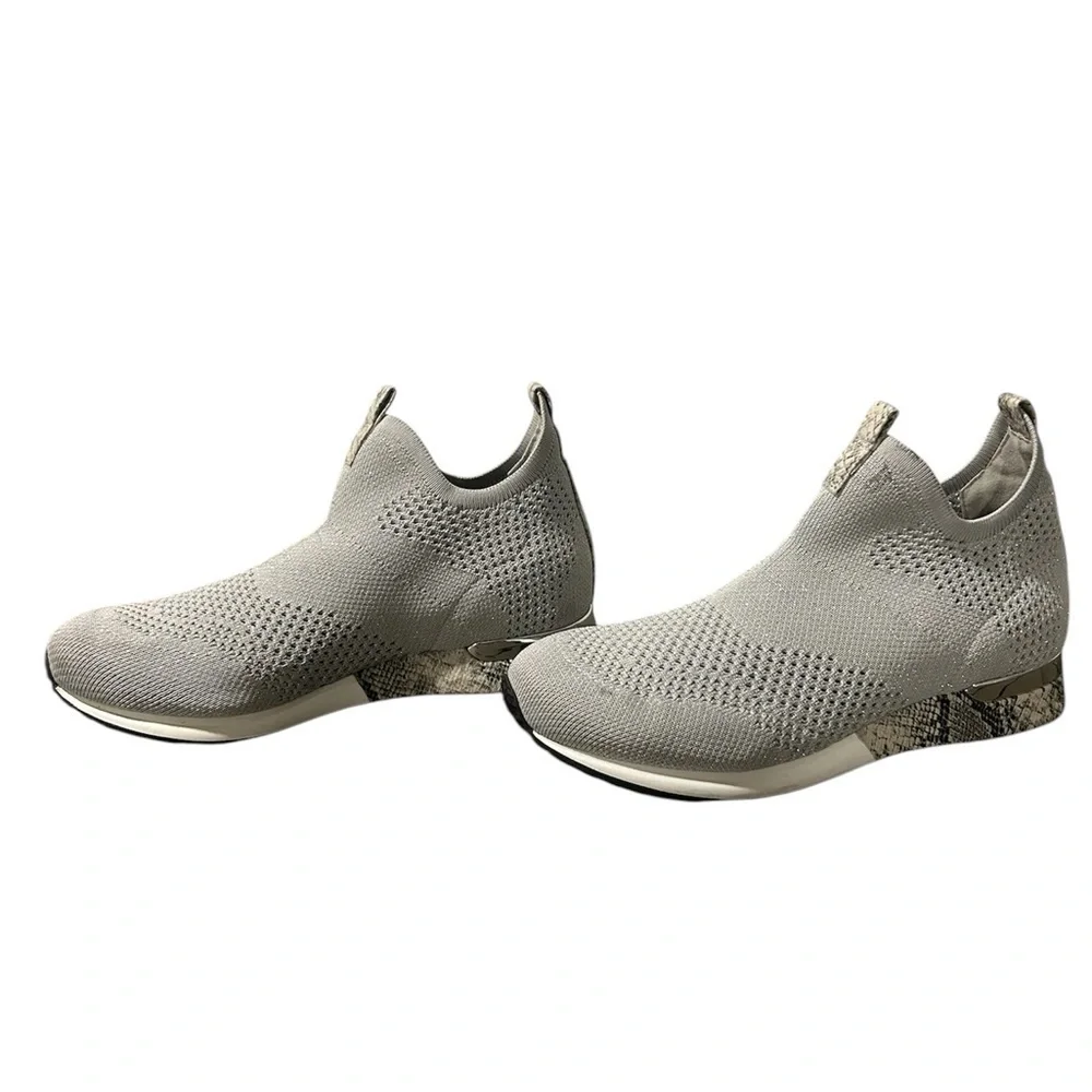 {JSlides} Urban Sport Orion Slip On Sneakers
